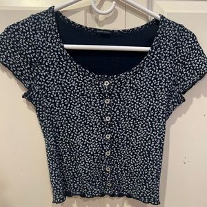 Brandy Melvile John Galt Zelly Ruffle Top Black Floral Button Tee O/S
